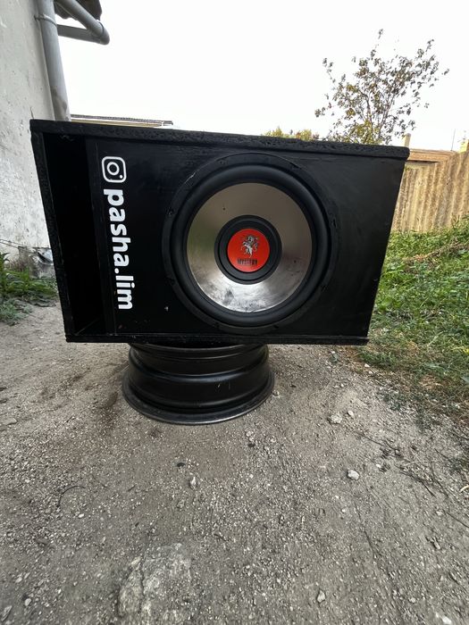 Продам сабвуфер