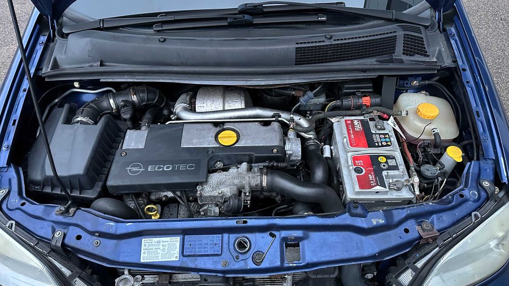 OPEL ZAFIRA 2.2D. 2004рік.