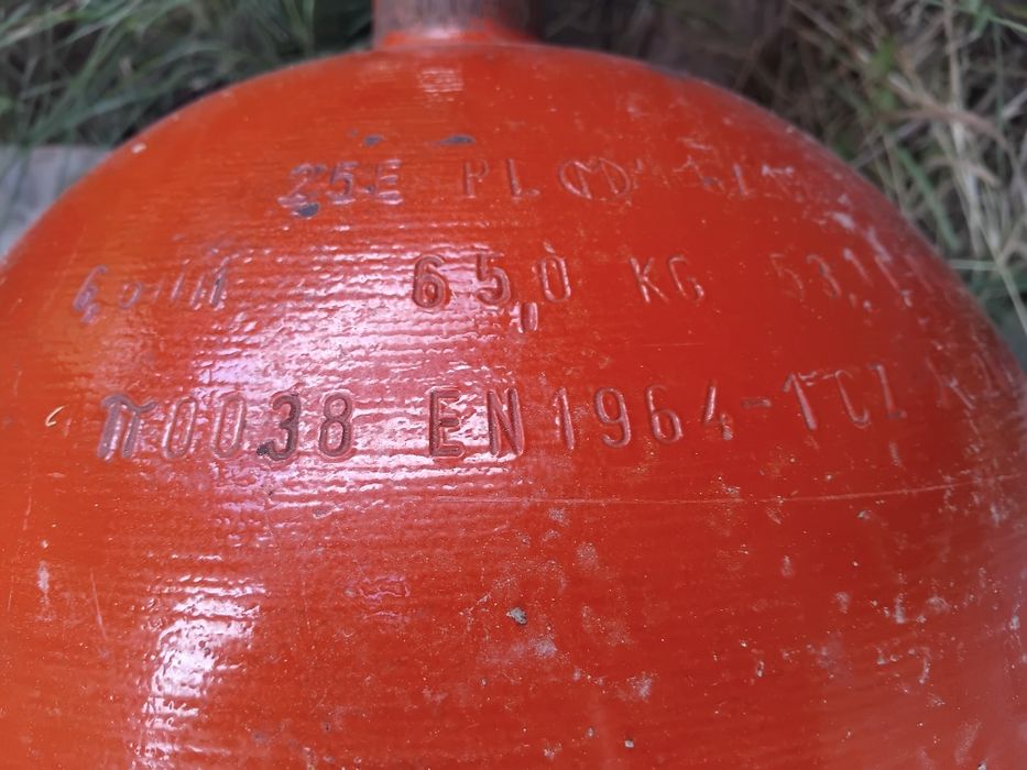 Продам метанових балон