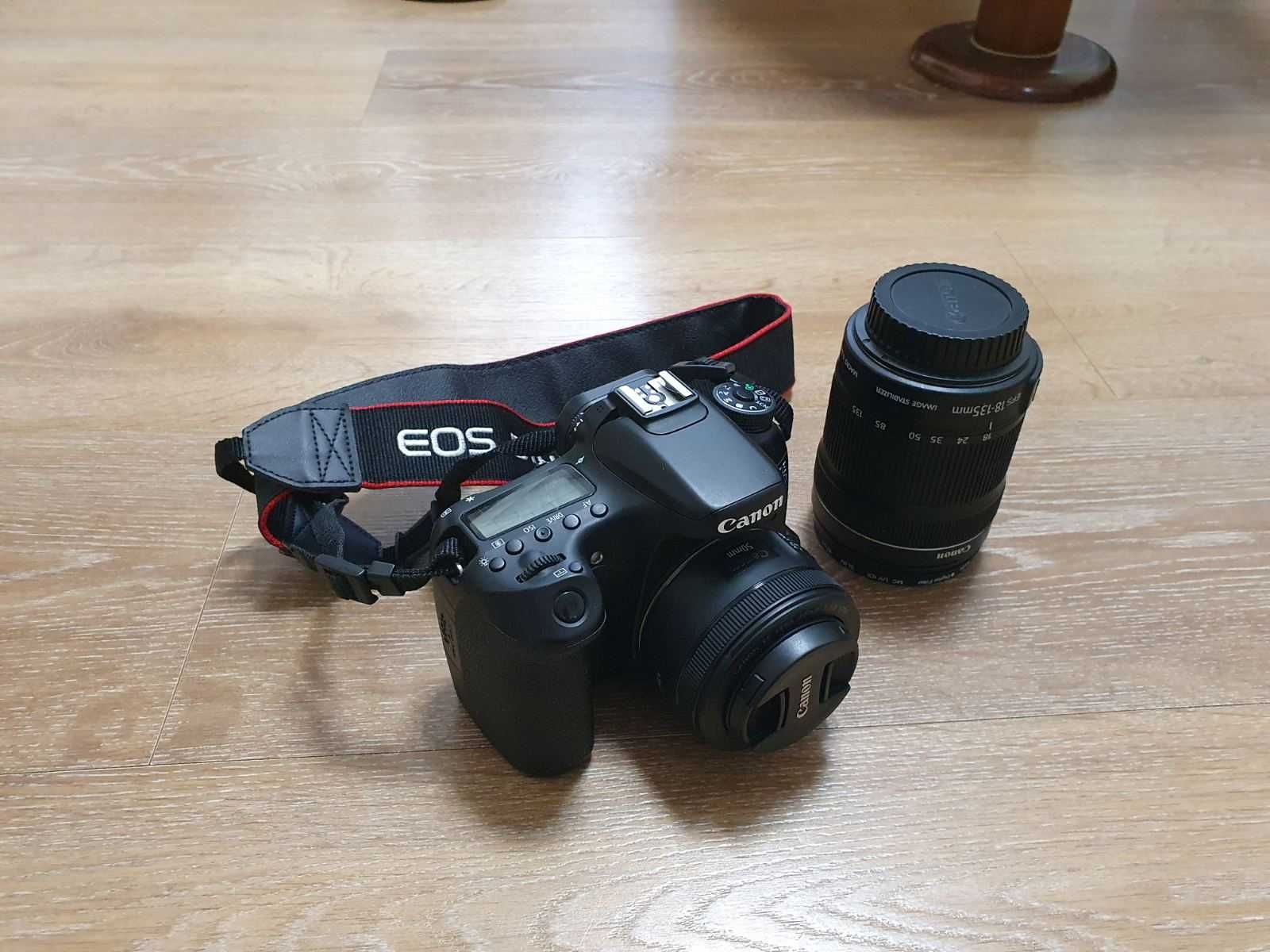 професійний дзеркальний фотоапарат Canon EOS 70D