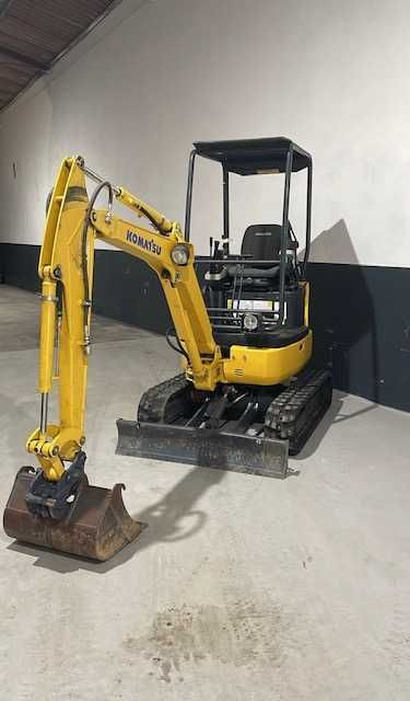 Komatsu PC 16R HS