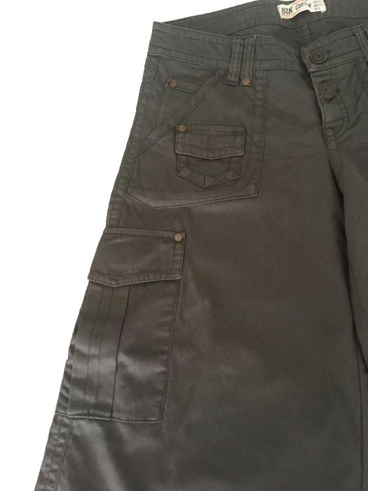 Bermudas estilo militar em óptimo estado (usadas 3 vezes)