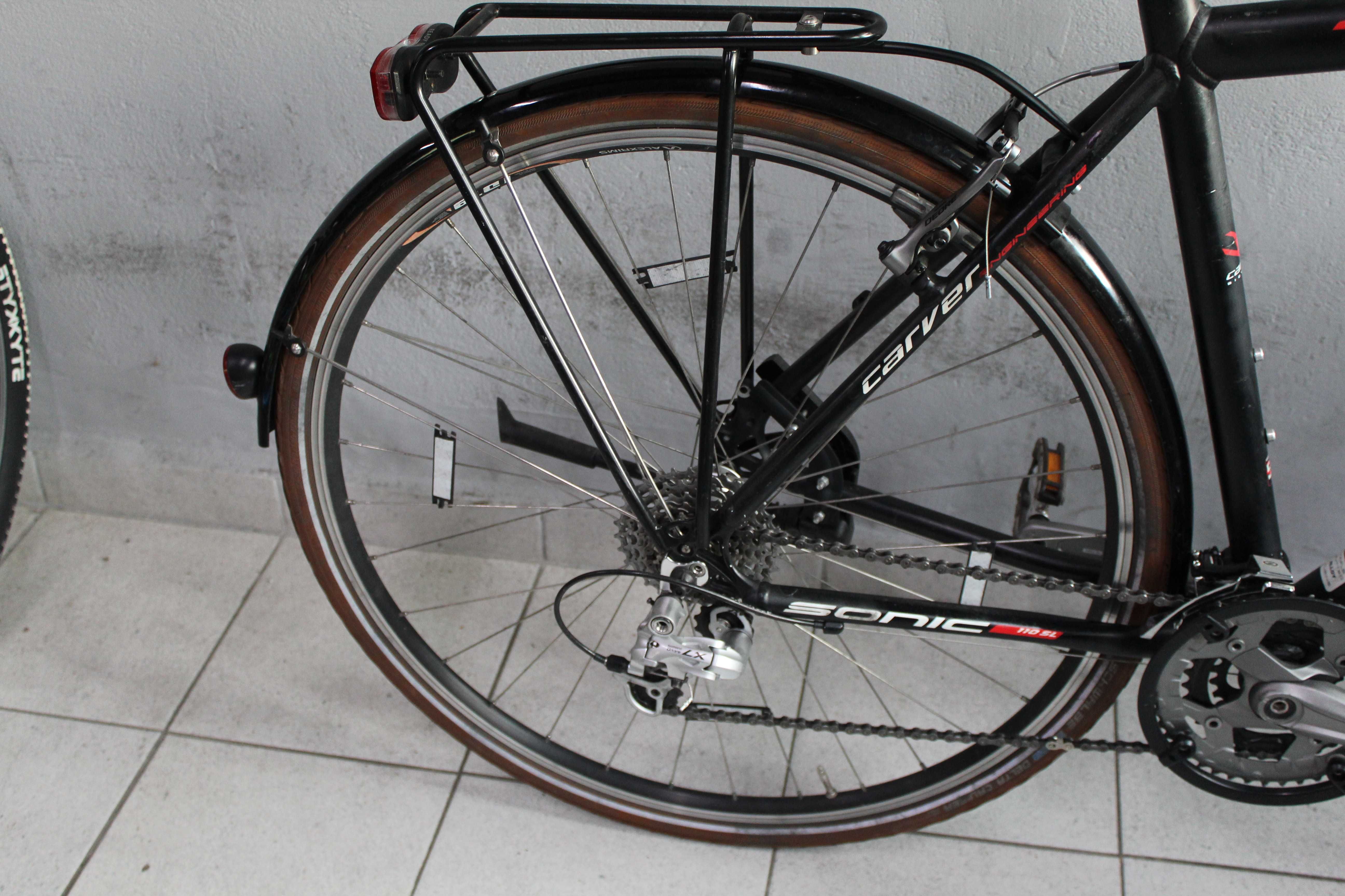 Rower trekkingowy CARVER SONIC, Rama 52 cm, Koła 28",Shimano LX