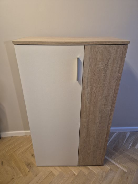 Wysoka szafka na buty