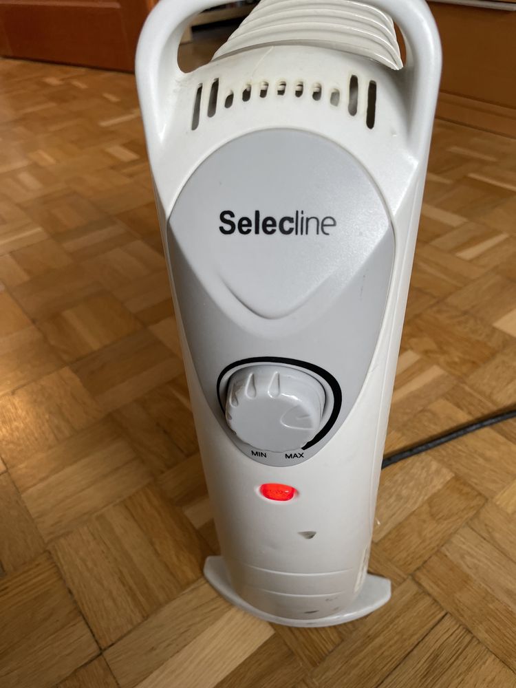 Grzejnik olejowy  SELECLINE 800 W oszczędny