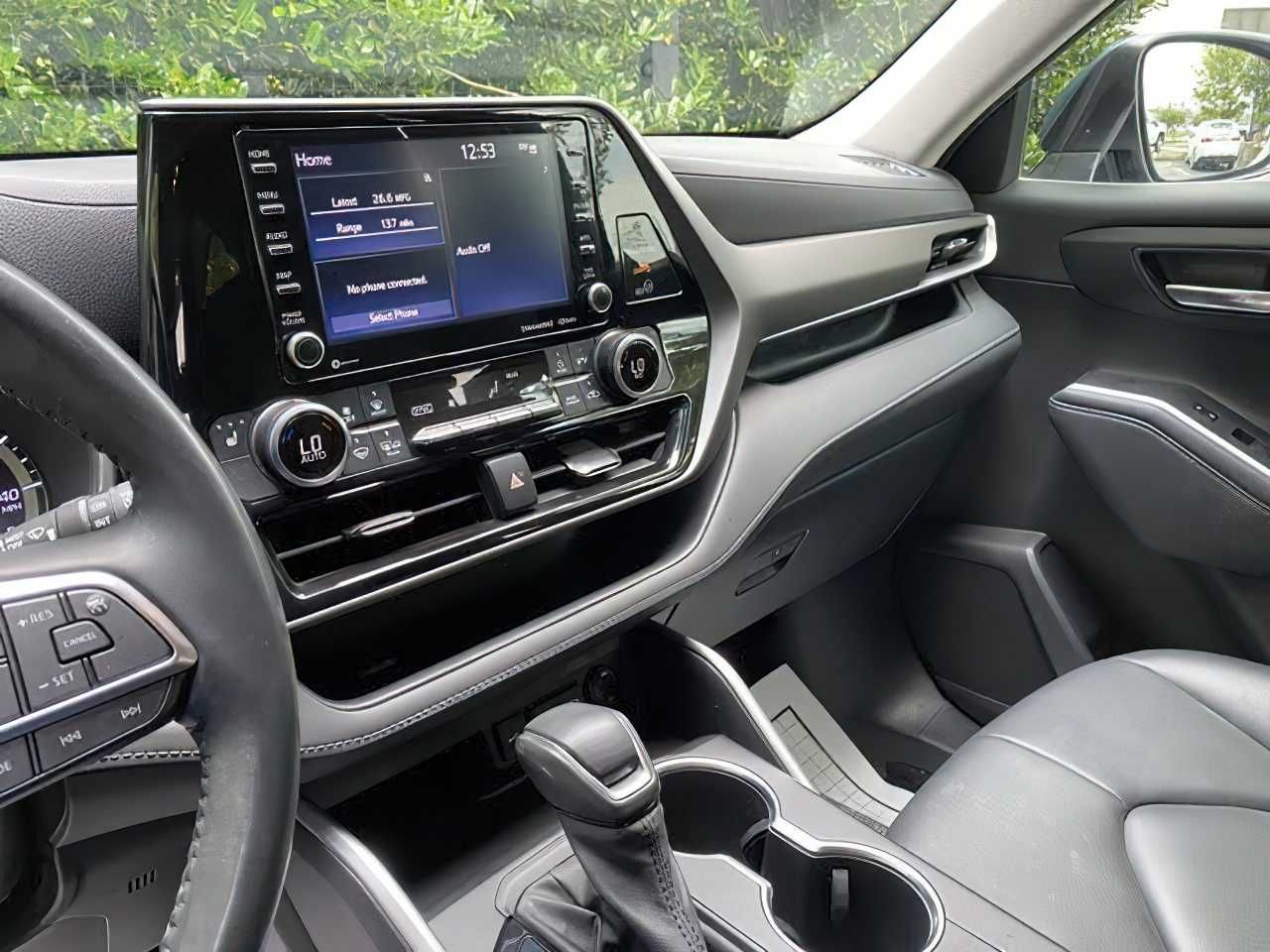 Toyota Highlander XLE 2021