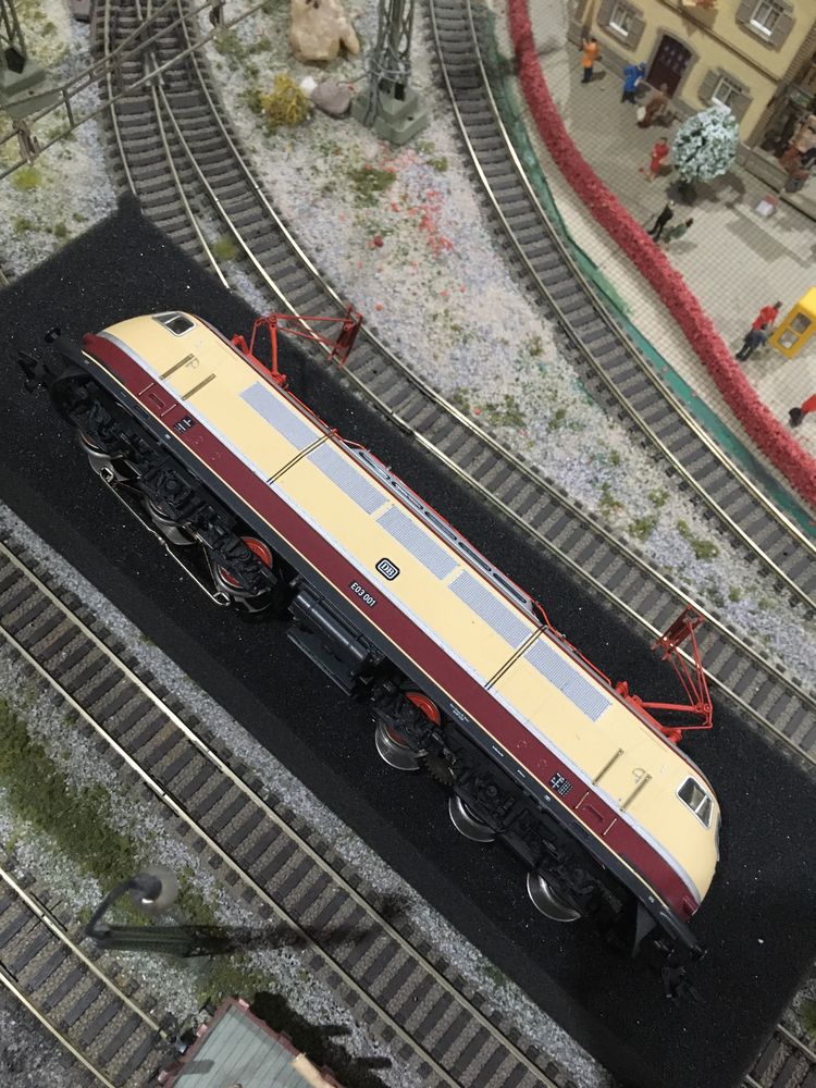 Locomotiva Marklin digital com Som, escala H0