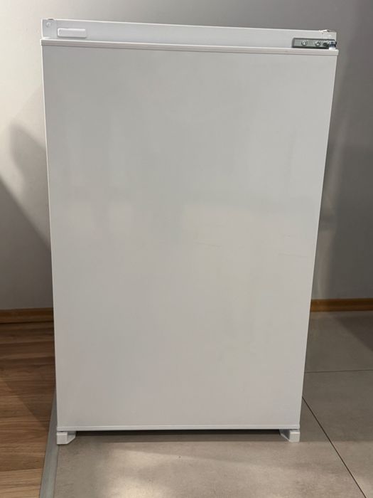 Lodówka nowa nieużywana.