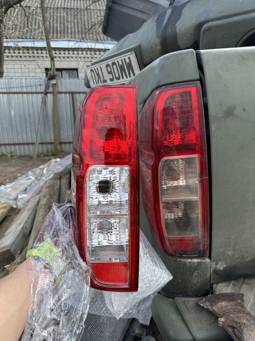 Стопи на авто Isuz D max nisan Navara D40 D22 нісанн навар ісузу д мак