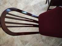 Mesa de sala extensível com cadeiras