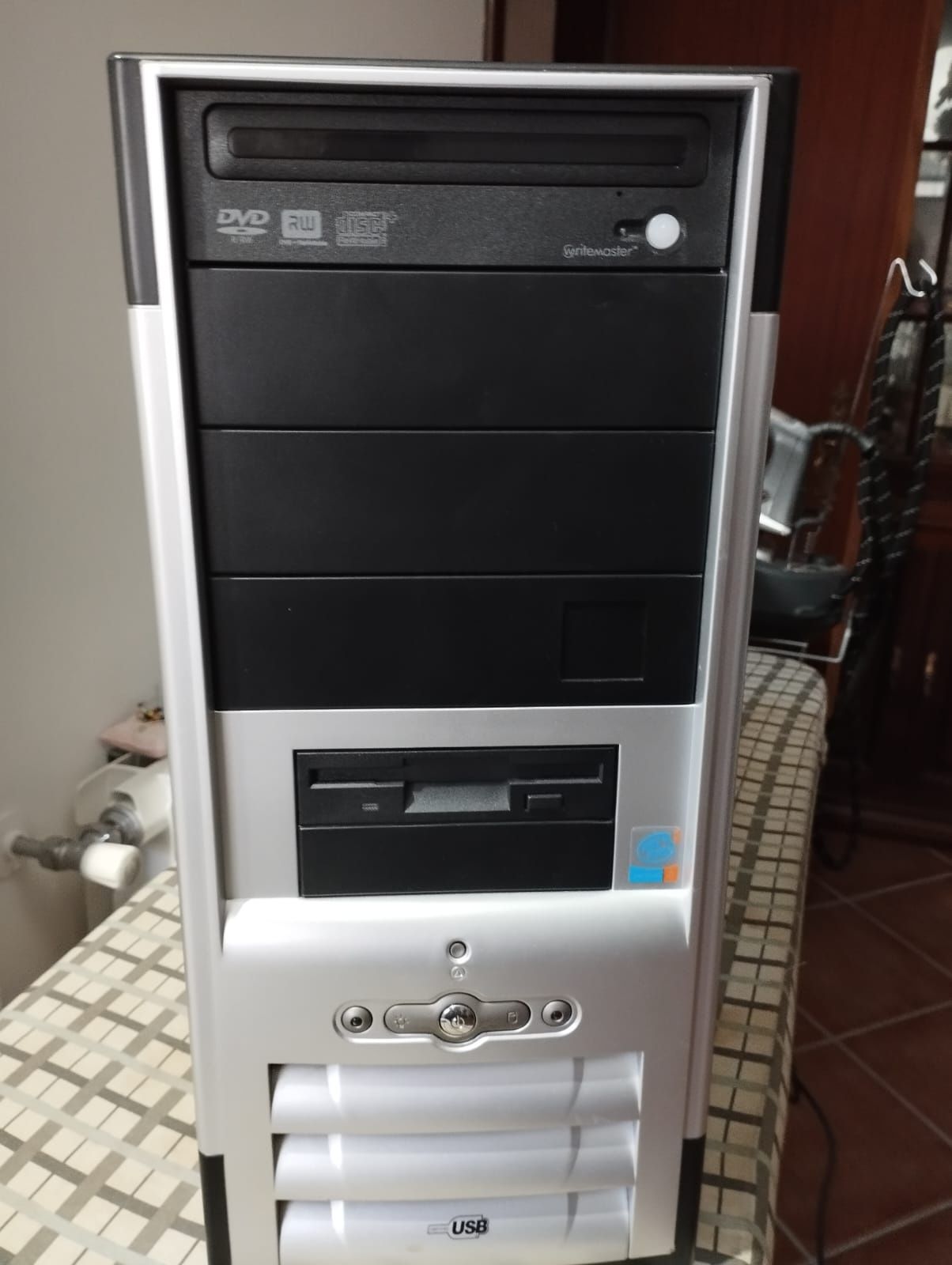 Vendo PC fixo retro