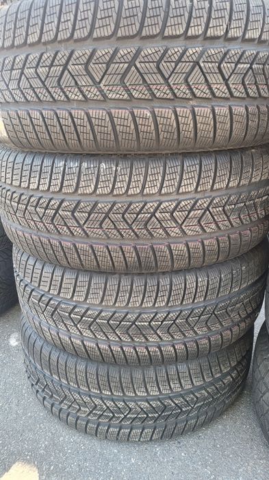 235 50 19 Pirelli Scorpion Winter