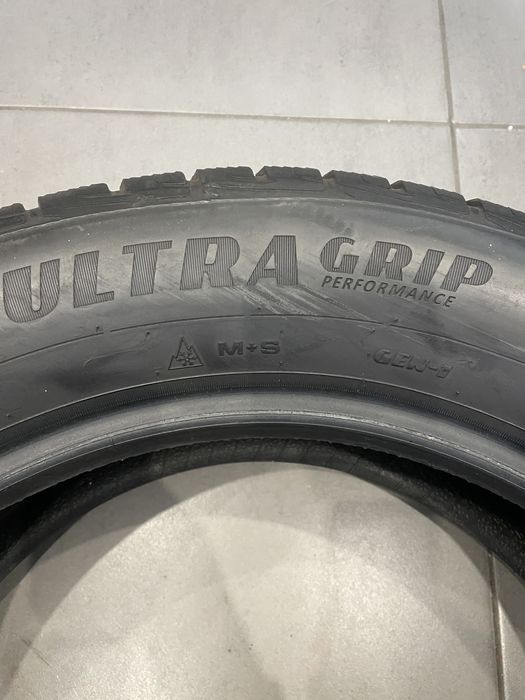 255/55 R19 Goodyear Ultra Grip Performance