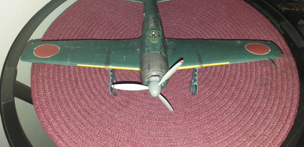 Model samolotu zero 1/32 papier.wydawnictwo halinski
