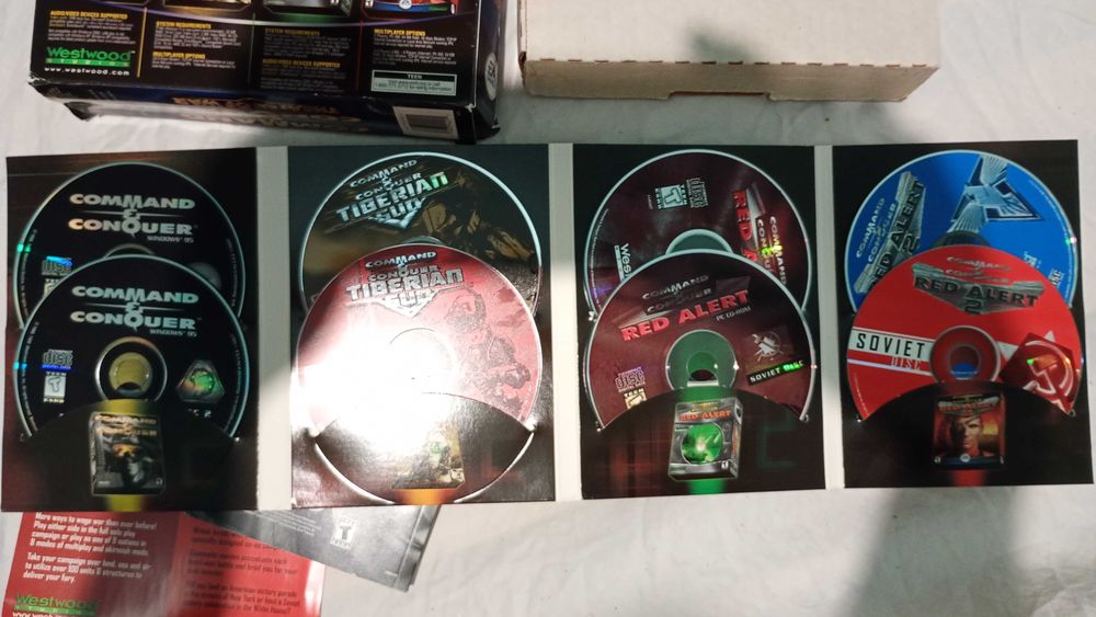 Command & Conquer: Theater of War PC Big Box Eng