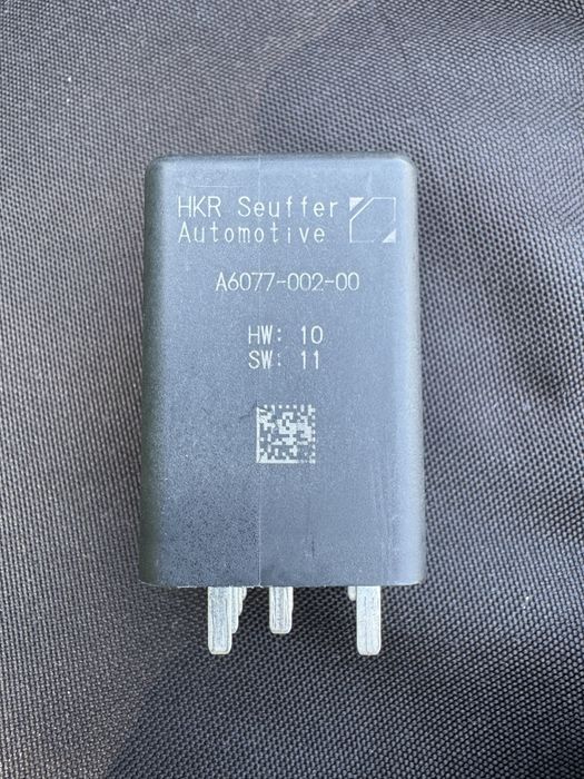 04L907282B VAG Реле свечей накала