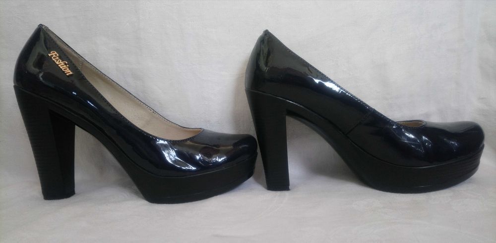 Туфлі темно-сині лакові р.39 підбор і платформа, бренд Fiore Gold