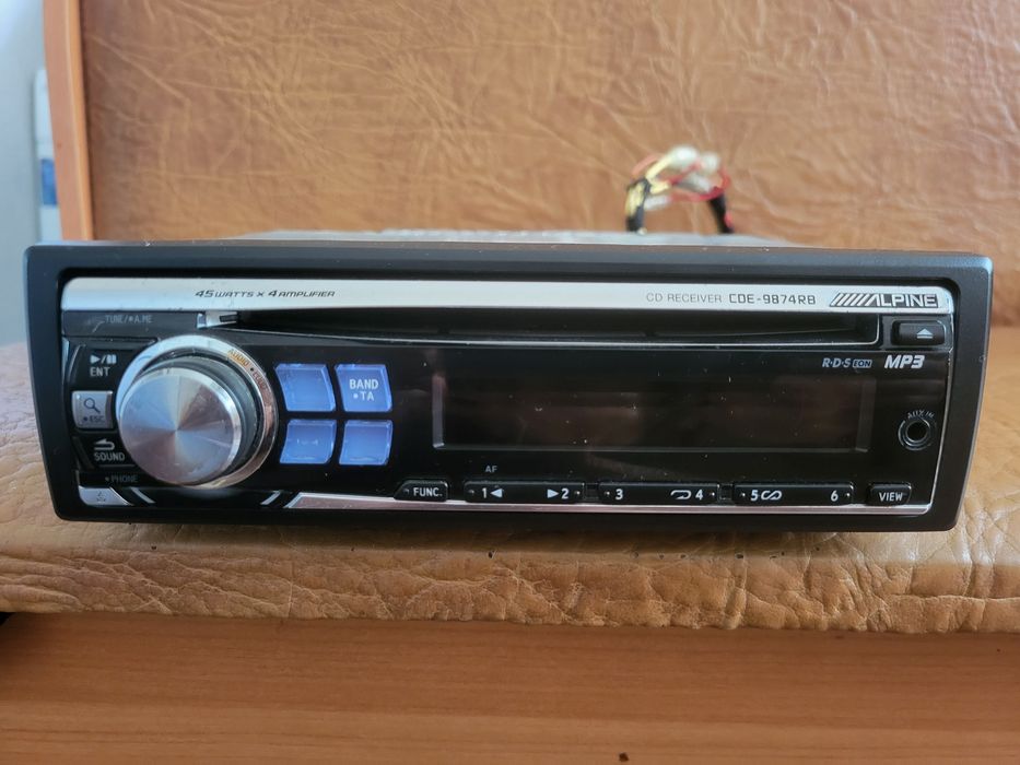 Автомагнітола Alpine