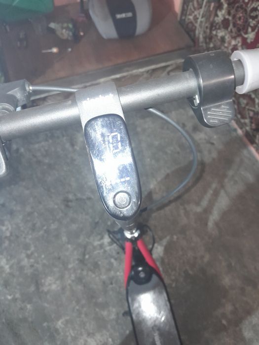 Електросамокат ninebot