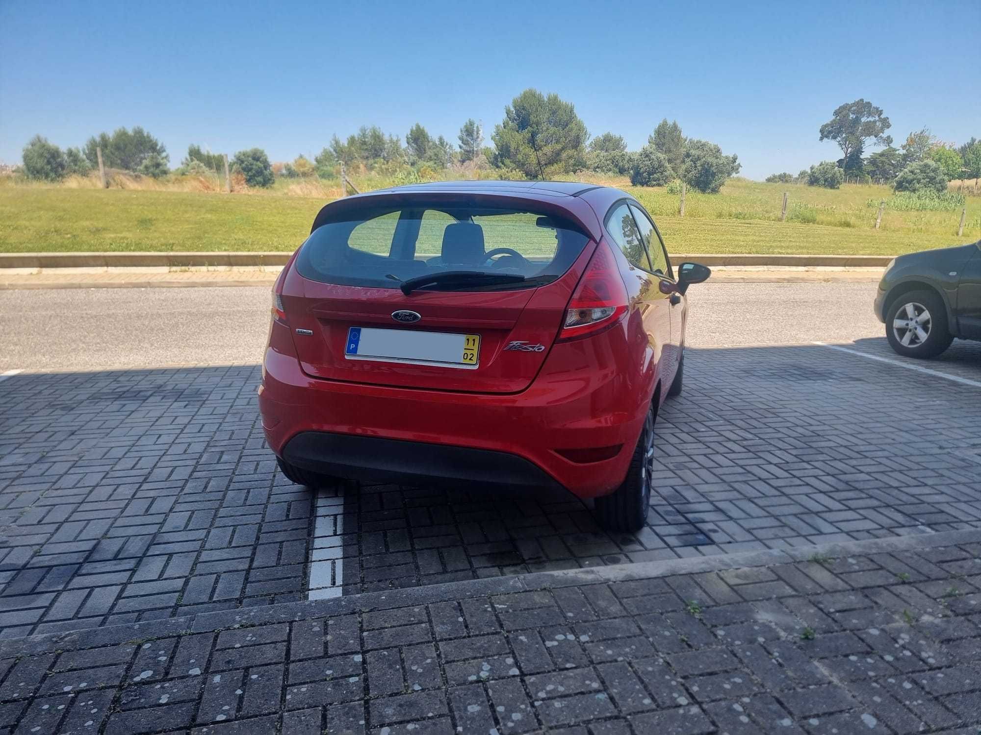Carro FORD Fiesta 1.4 TDCi 5L Gasoleo