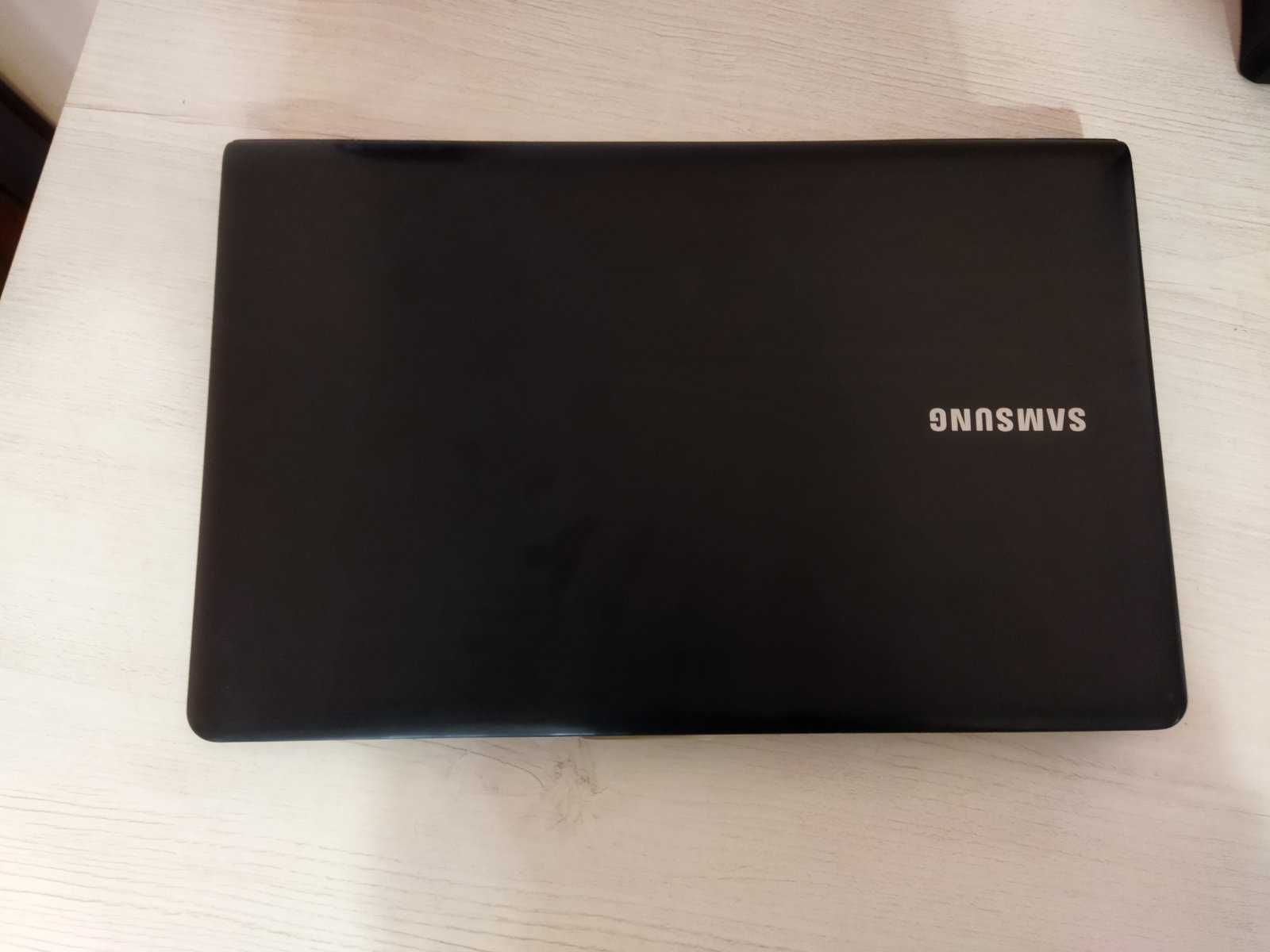 Ноутбук Samsung NP365E5C