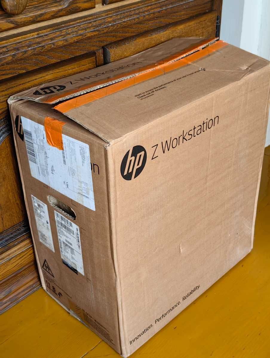 NOWA Stacja Robocza HP Z2 G9 i7-13700,32GB DDR5,SSD, AuCAD24
