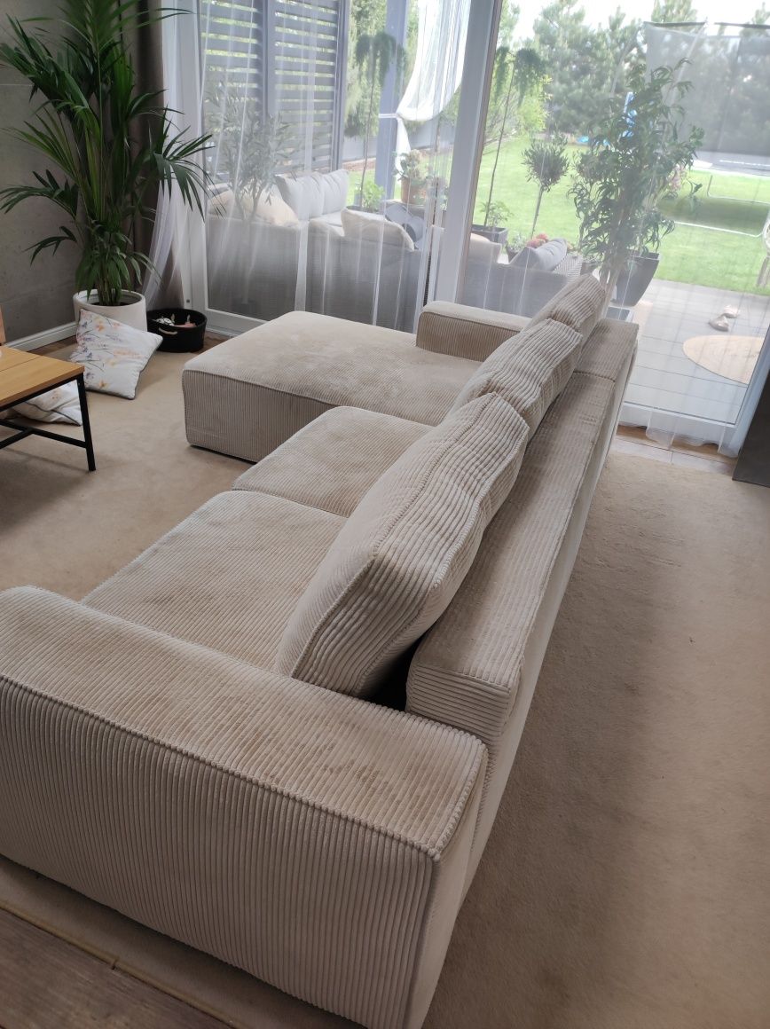 Beżowa sztruksowa kanapa narożnik duży sofa  funkcja spania
