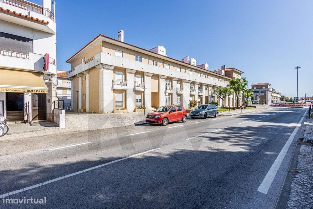 Excelente Oportunidade de Negócio - Apartamento T3 Almeirim, Zona  Nor