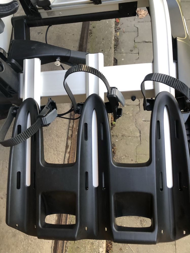 Bagażnik rowerowy marki Thule na 3 rowery model VeloCompact926