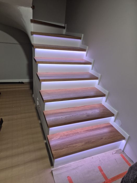 Schody z litego drewna w konkurencyjnej cenie, zapraszamy do kontaktu!
