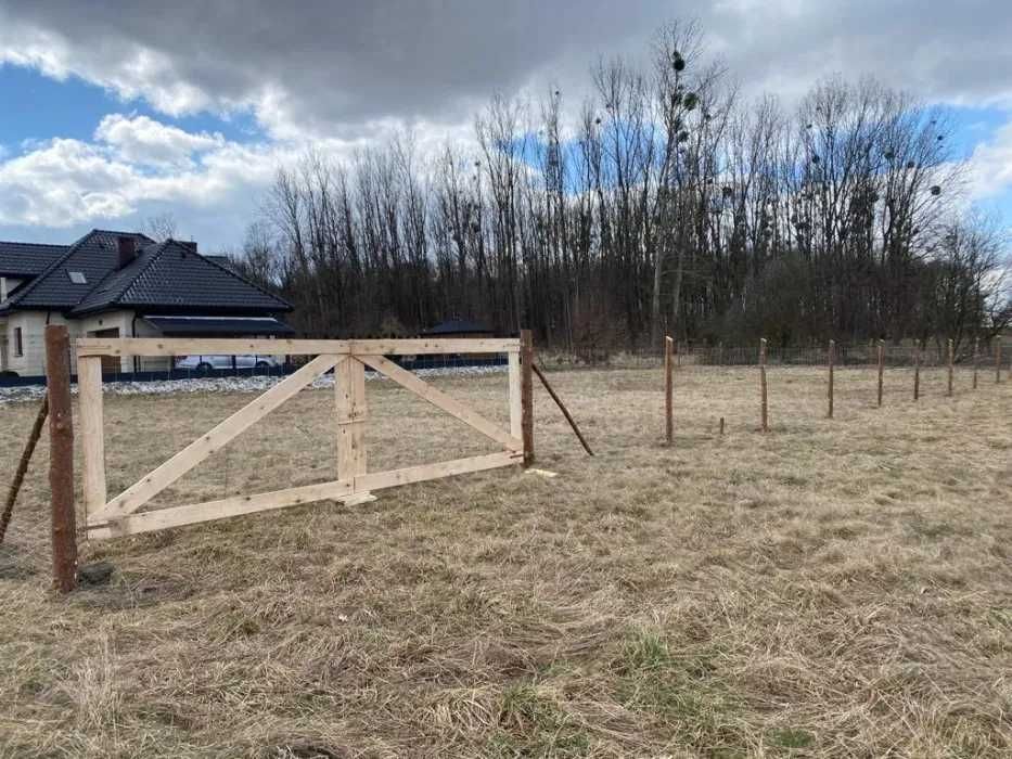 Ogrodzenie Tymczasowe Siatka Leśna Słupki Sosnowe montaż