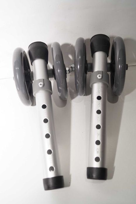 1561 Zestaw 4 zapasowych kółek do balkonika chodzika dla seniora