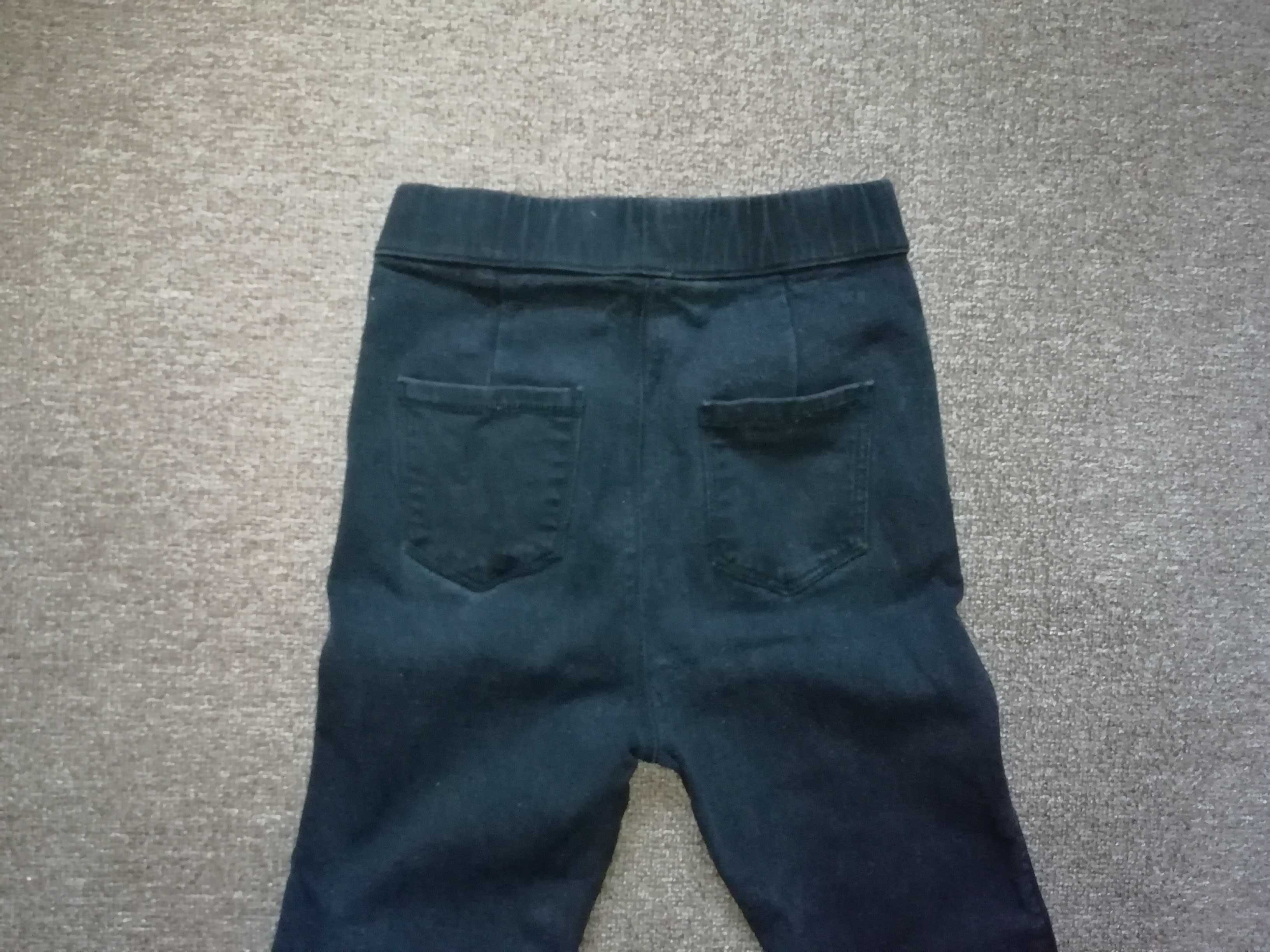 Продам штаны, джинсы на худенькую девочку р. 146-152.