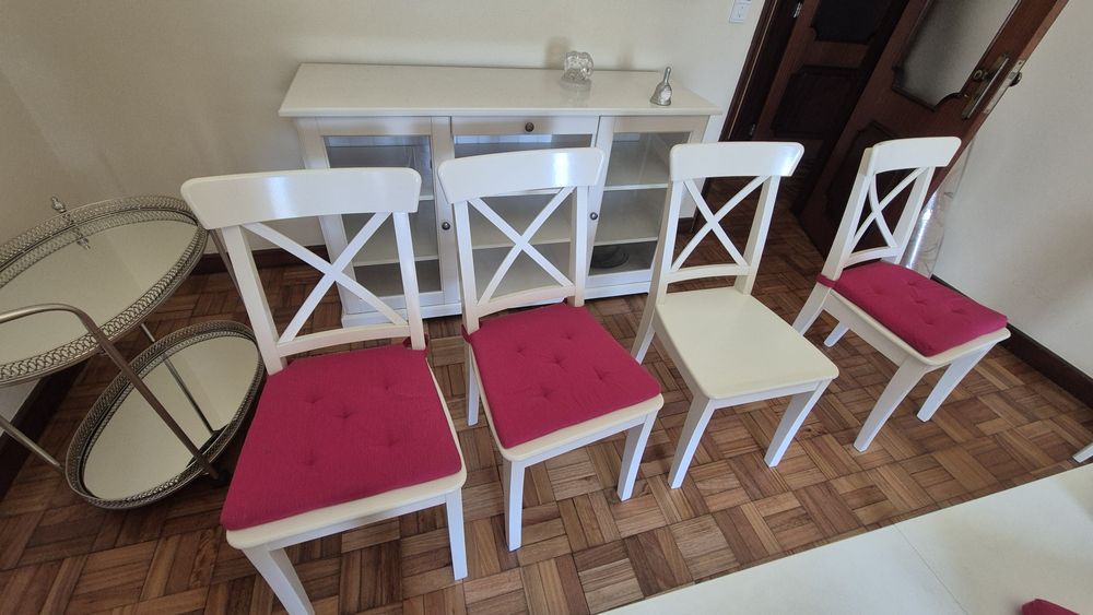 Cadeiras madeira IKEA