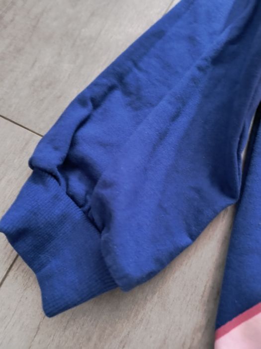Bluza dla dziewczynki rozmiar 122 firmy Pepco