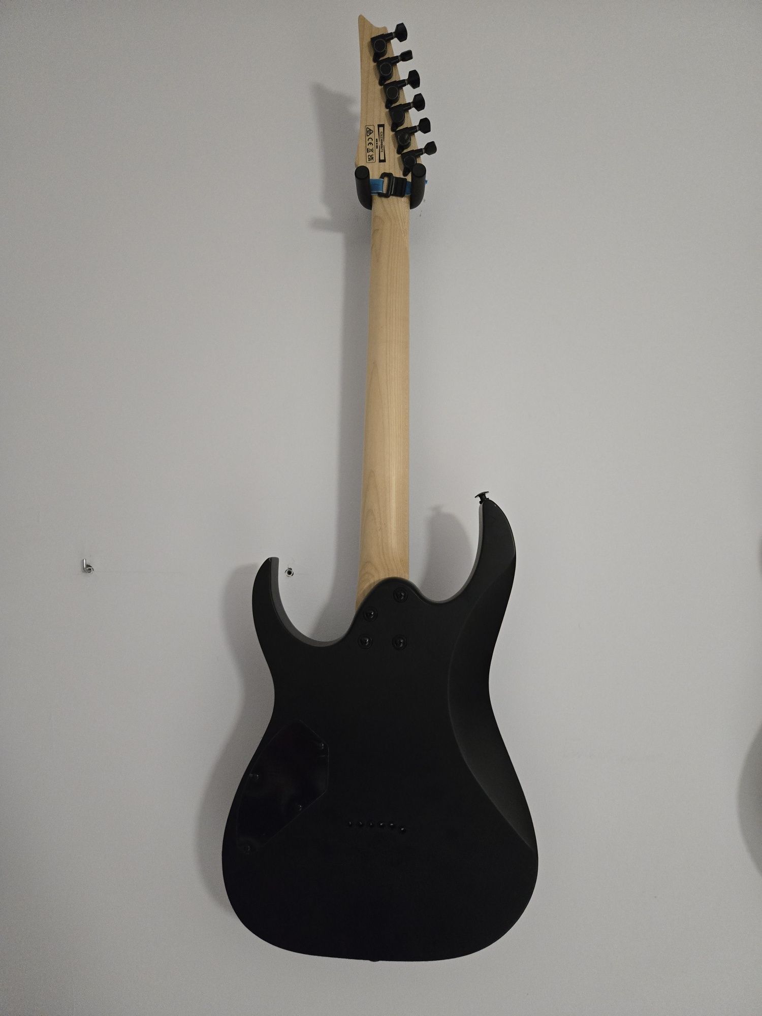 Sprzedam gitarę elektryczną Ibanez grg 121 czarny
