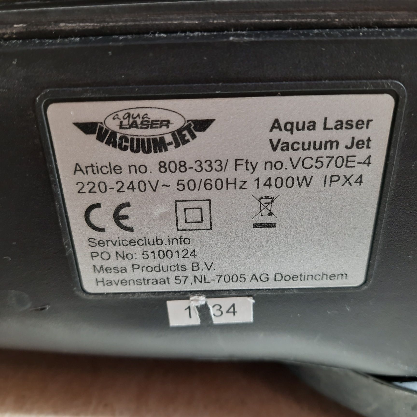 Пылесос с водяным фильтром Aqua Laser Vacuum Jet 1400 Wt Б/У