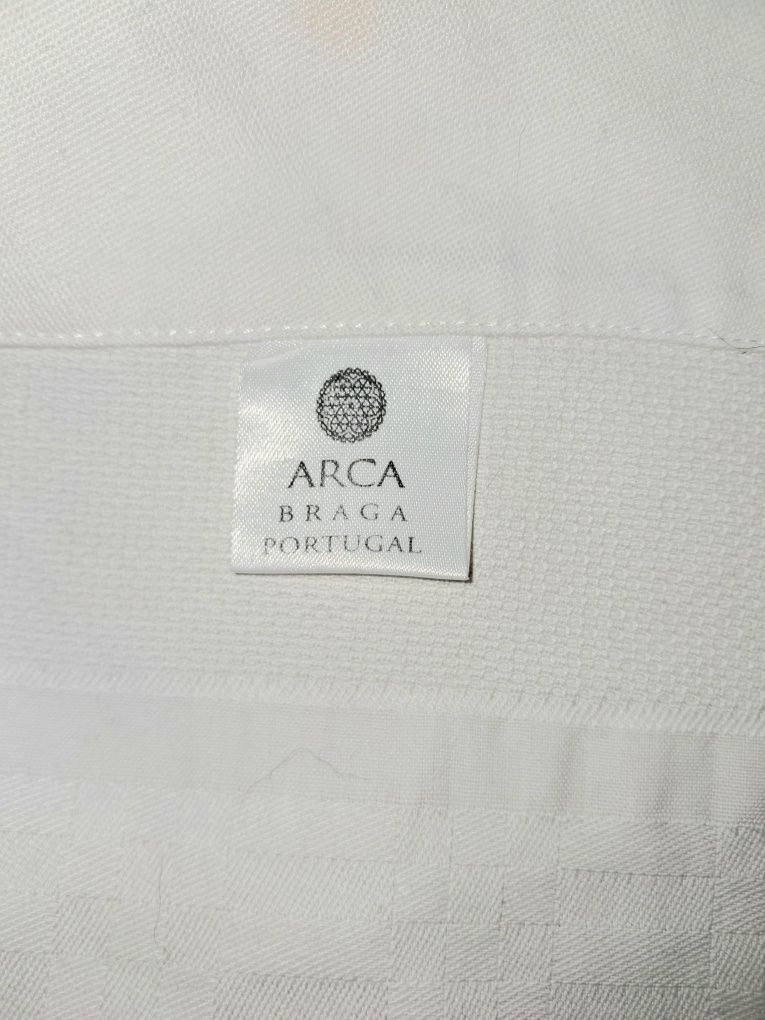 Toalha 100% Algodão com renda e bordados
