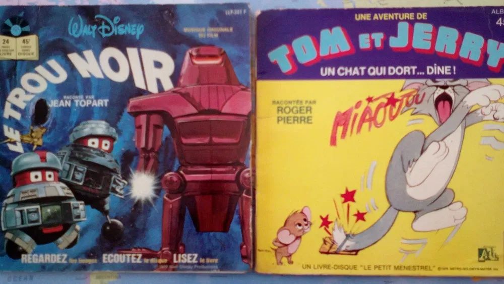 Trou noir e Tom Jerry discos livros