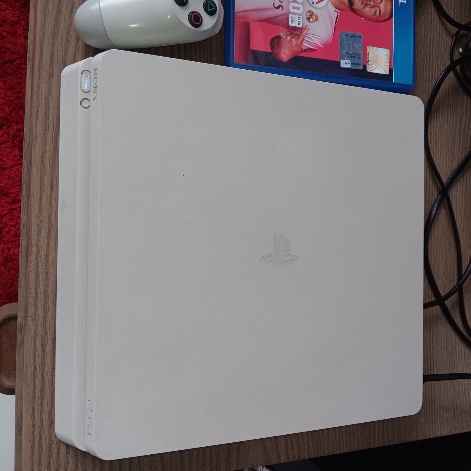PS4 500Gb + comando + jogo