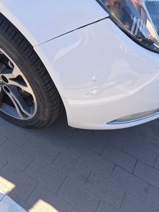 Автомобіль опель інсігнія