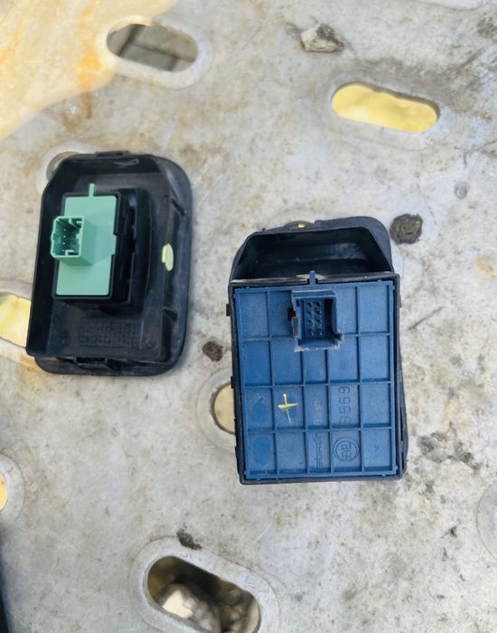 Fiat Fiorino Qubo Nemo кнопки стеклоподъемников Вантажівок