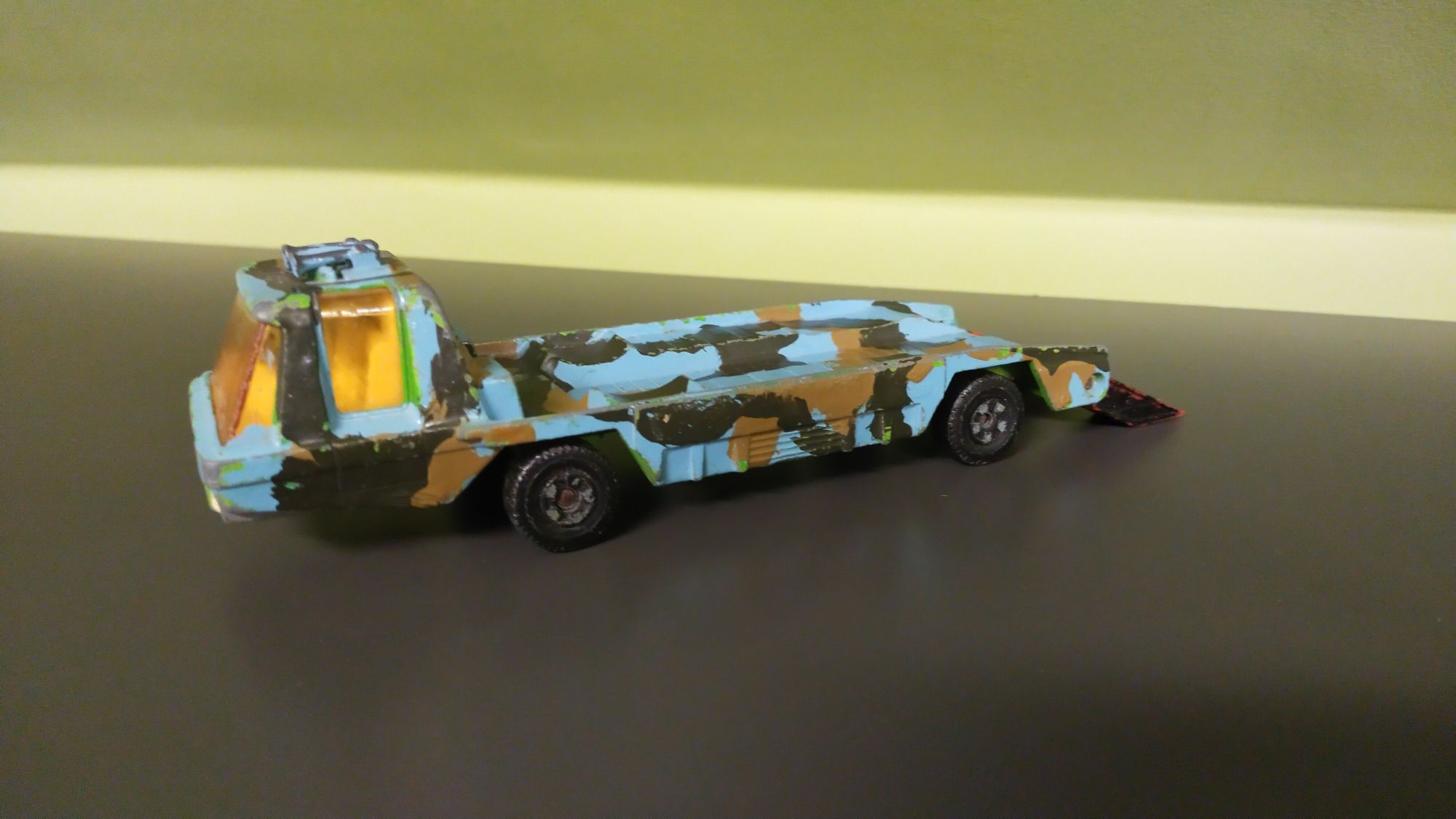 Zestaw przyczepa  ciężarówka matchbox jak siku