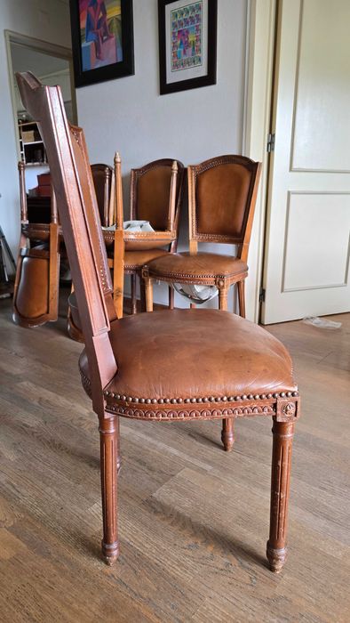 Cadeiras Clássicas Antigas, Estilo Luís XVI