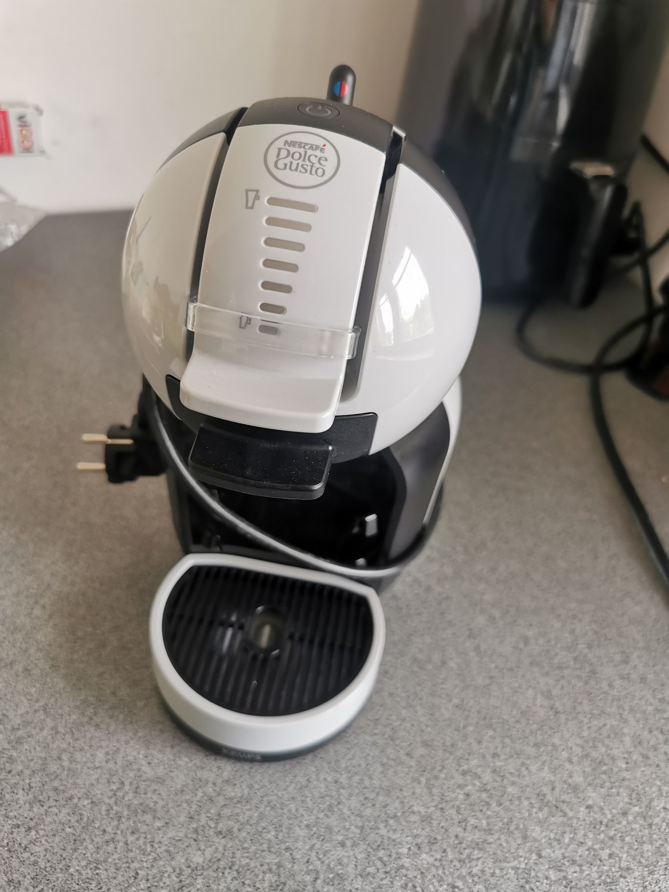 Sprzedam ekspres dolce gusto