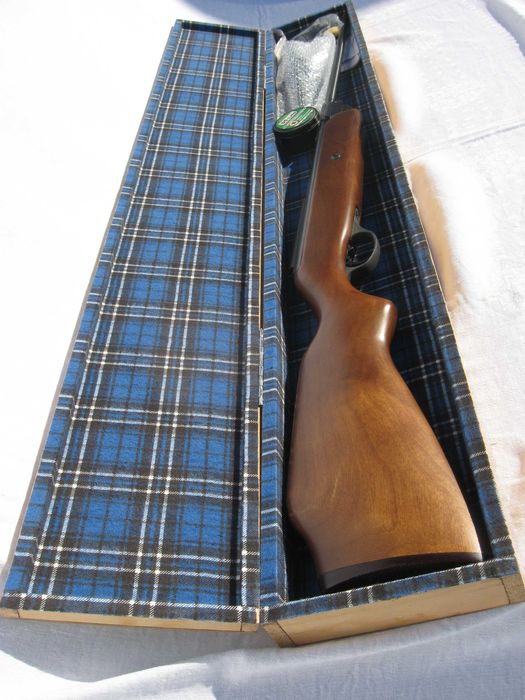 Дитяча снайперська гвинтівка з оптичним прицілом