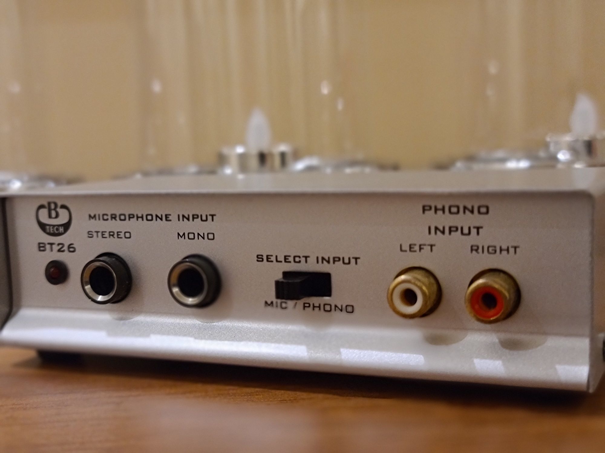 Pré amplificador de Phono / Microfone