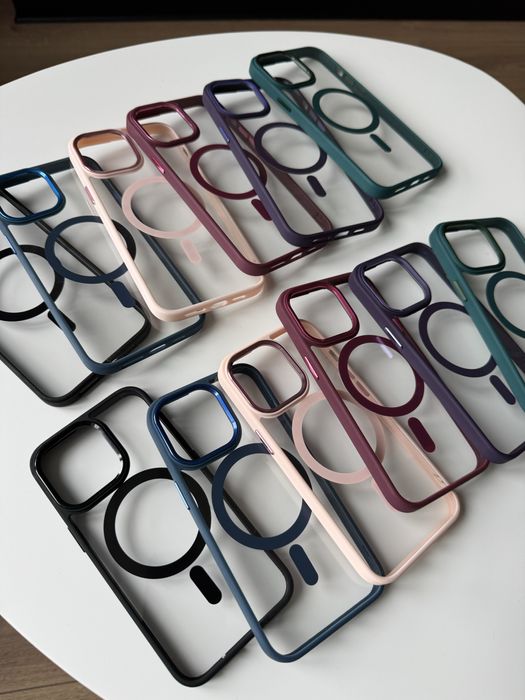 Чохол Crystal case with MagSafe на iPhone