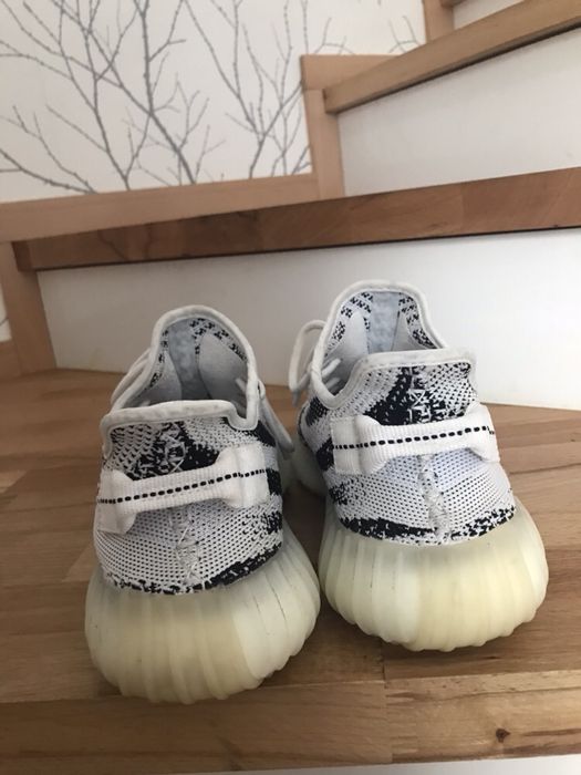 Yeezy boost 350 zebra size 7.5