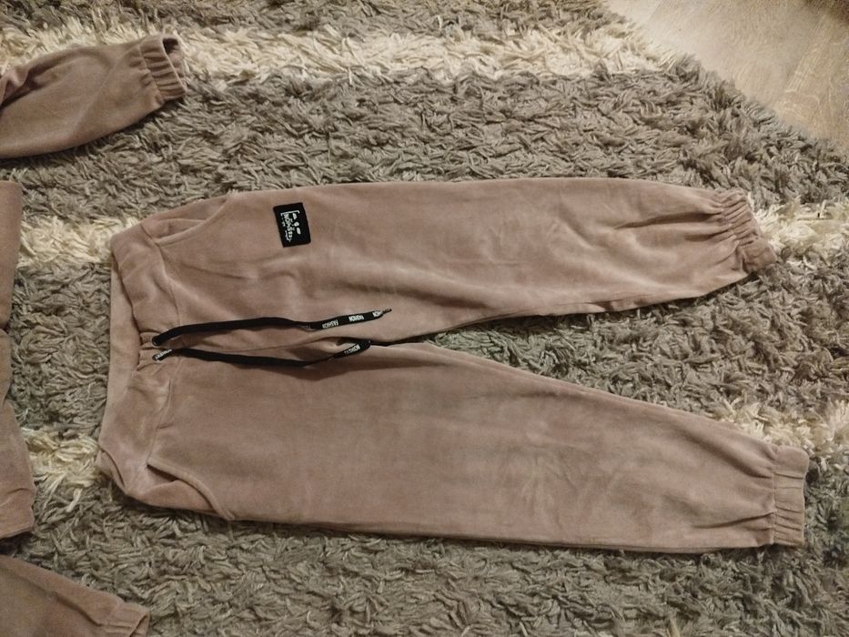 Велюровий костюм